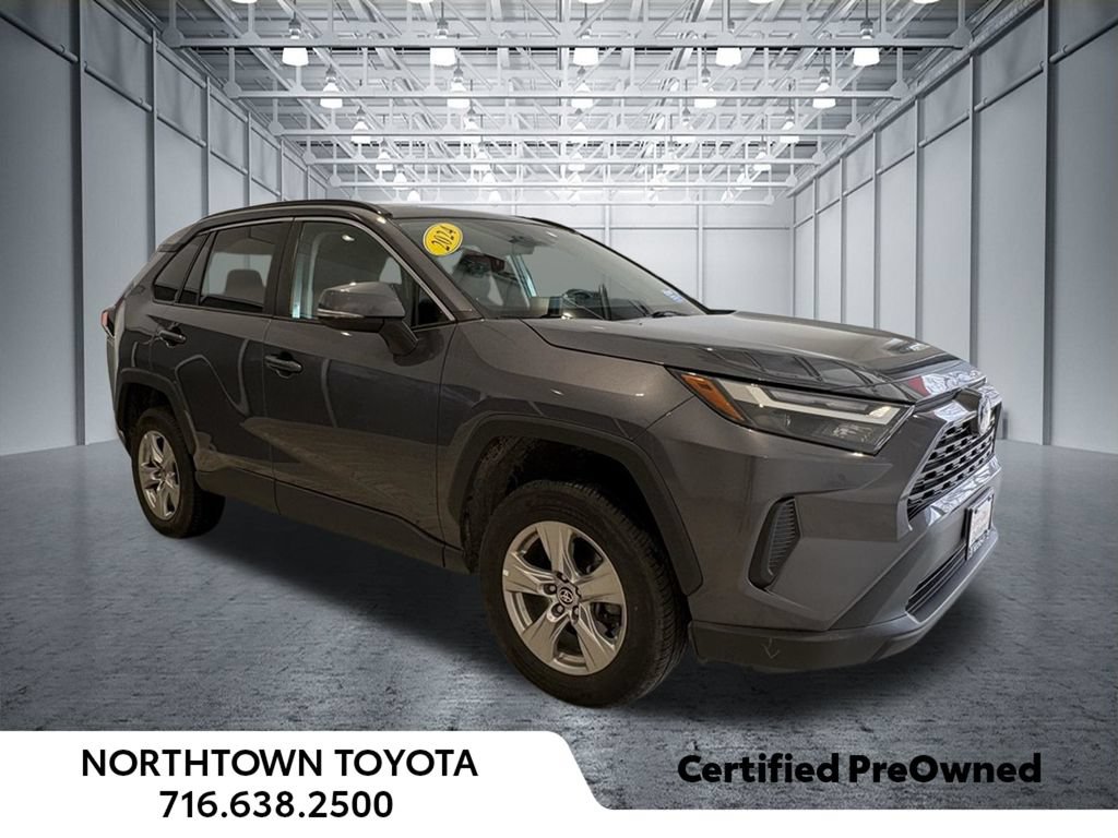 Used 2024 Toyota RAV4 XLE AWD/4WD image 32