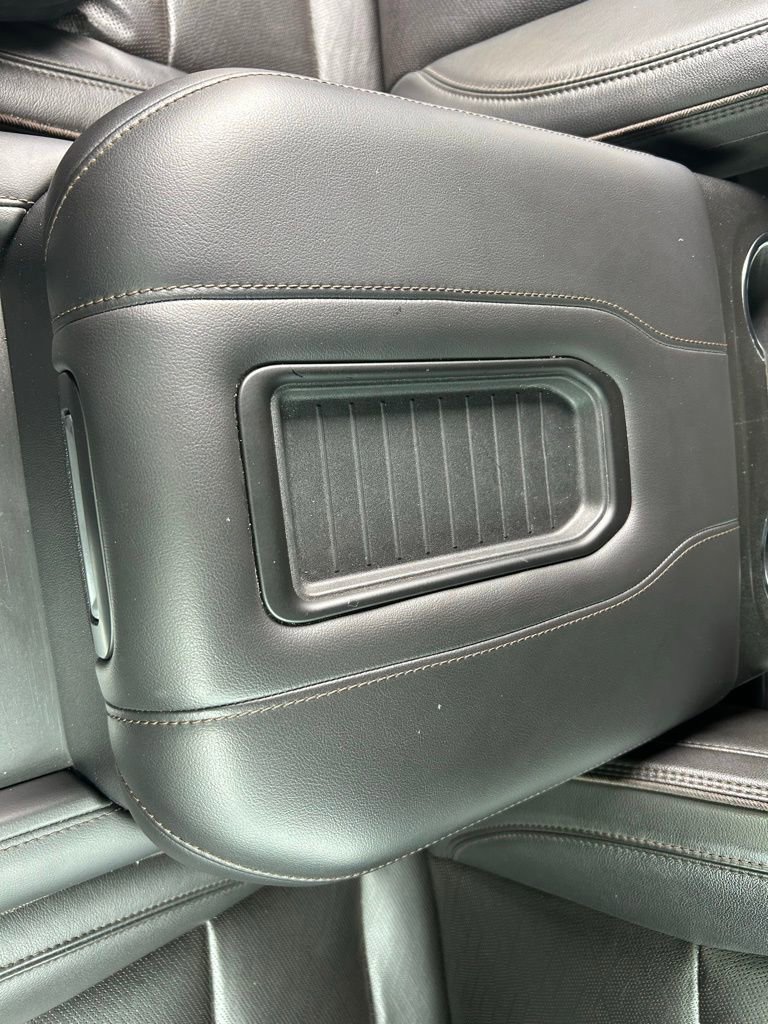 Used 2021 Chevrolet Suburban High Country RWD image 47