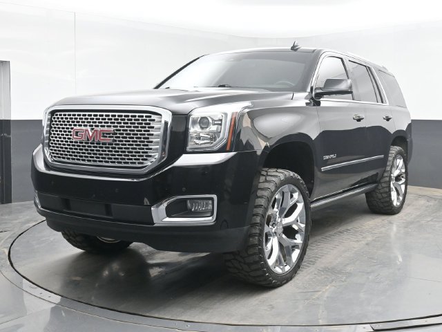 Used 2017 GMC Yukon Denali w/ Open Road Package AWD/4WD image 5