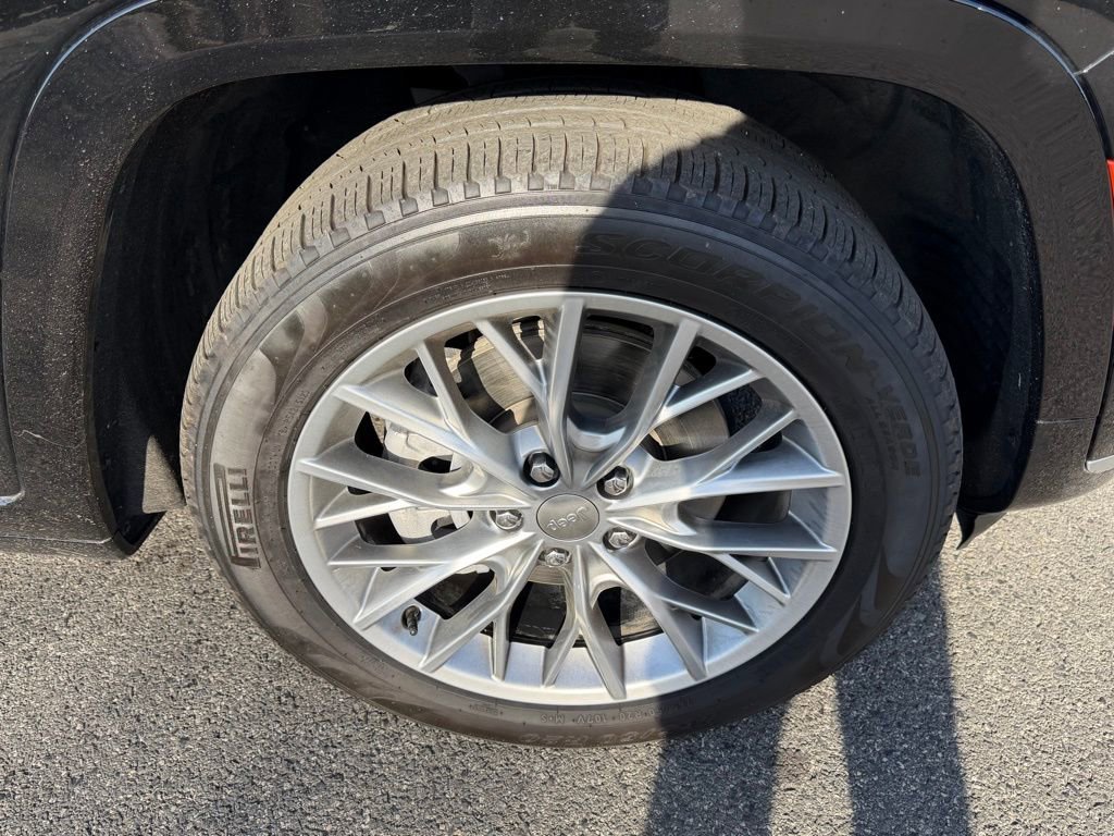 Certified 2024 Jeep Grand Cherokee L Summit image 15