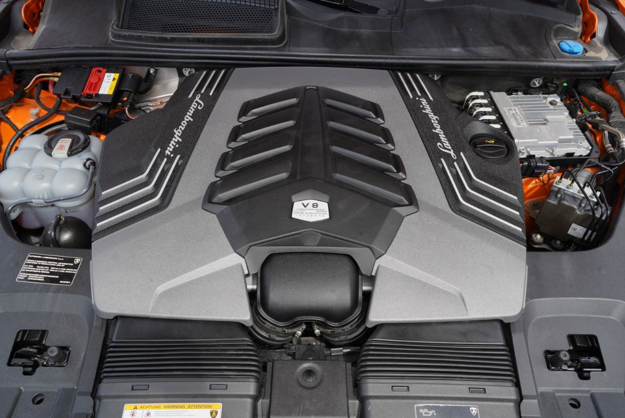 Used 2022 Lamborghini Urus AWD/4WD image 78