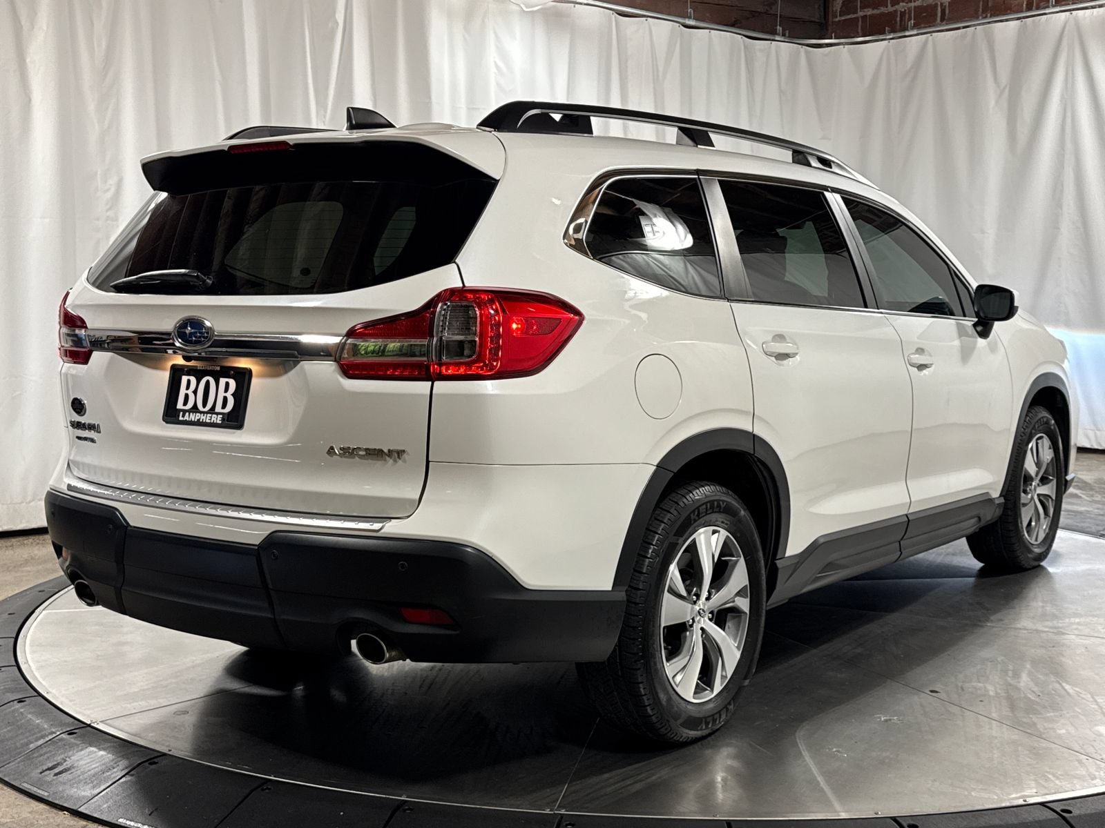 Used 2022 Subaru Ascent Premium w/ Convenience Package AWD/4WD image 10