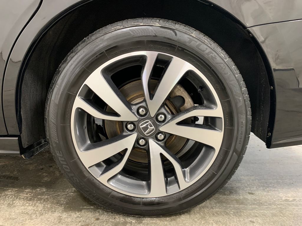 Used 2024 Honda Odyssey Touring image 25