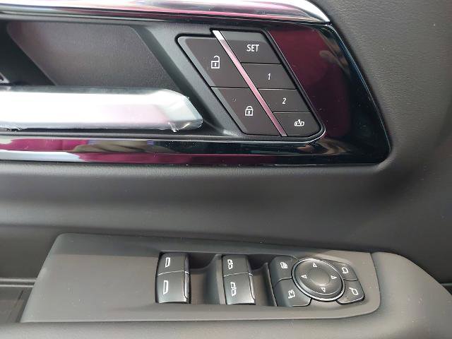 New 2026 Chevrolet Suburban High Country w/ Sun And Tow Package AWD/4WD image 26