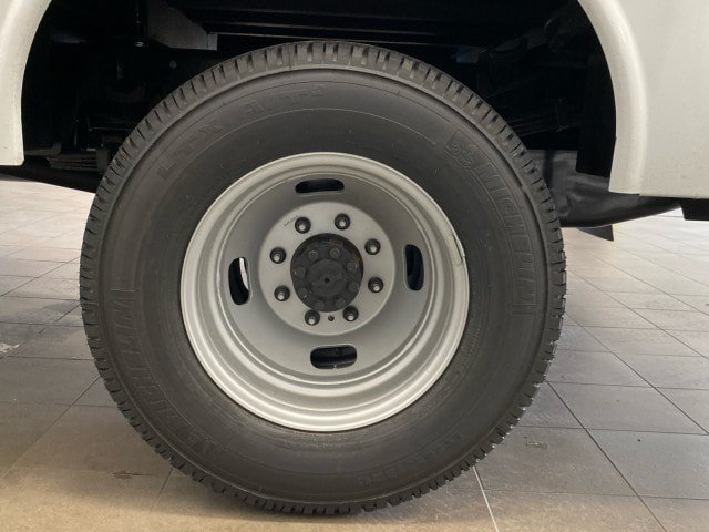 New 2025 Ford F350 XL w/ XL Chrome Package AWD/4WD image 19