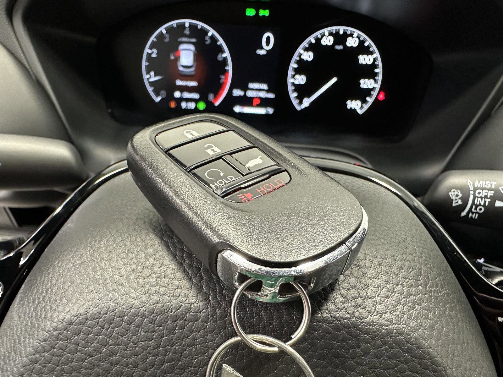 Certified 2025 Honda HR-V Sport image 28