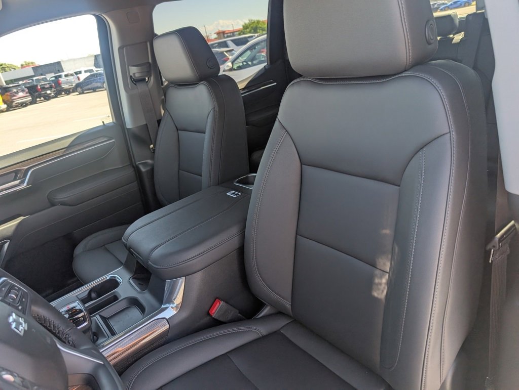 New 2026 Chevrolet Silverado 1500 RST w/ RST All Star Premium Package image 9