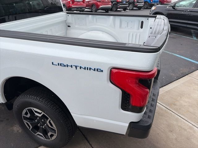Used 2023 Ford F150 Lightning Pro image 32