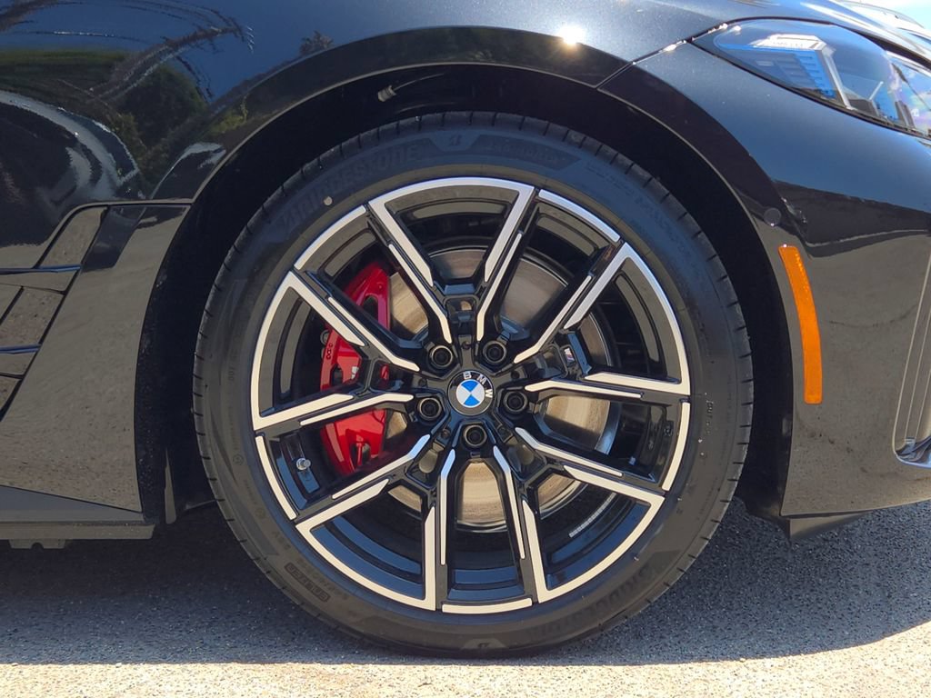New 2026 BMW i4 xDrive40i w/ M Sport Package AWD/4WD image 7