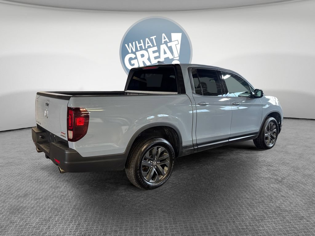 Used 2023 Honda Ridgeline Sport image 3