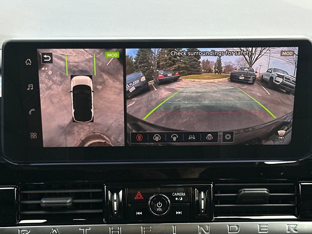 New 2026 Nissan Pathfinder SL image 33