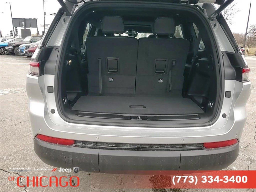 Certified 2025 Jeep Grand Cherokee L Altitude AWD/4WD image 14