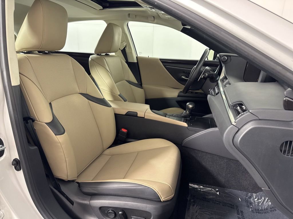 Used 2020 Lexus ES 350 w/ Premium Package image 12