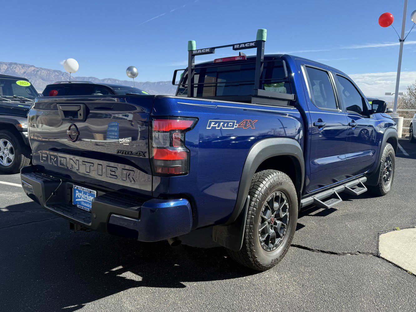 Used 2023 Nissan Frontier PRO-4X w/ Pro-4X Premium Package image 5