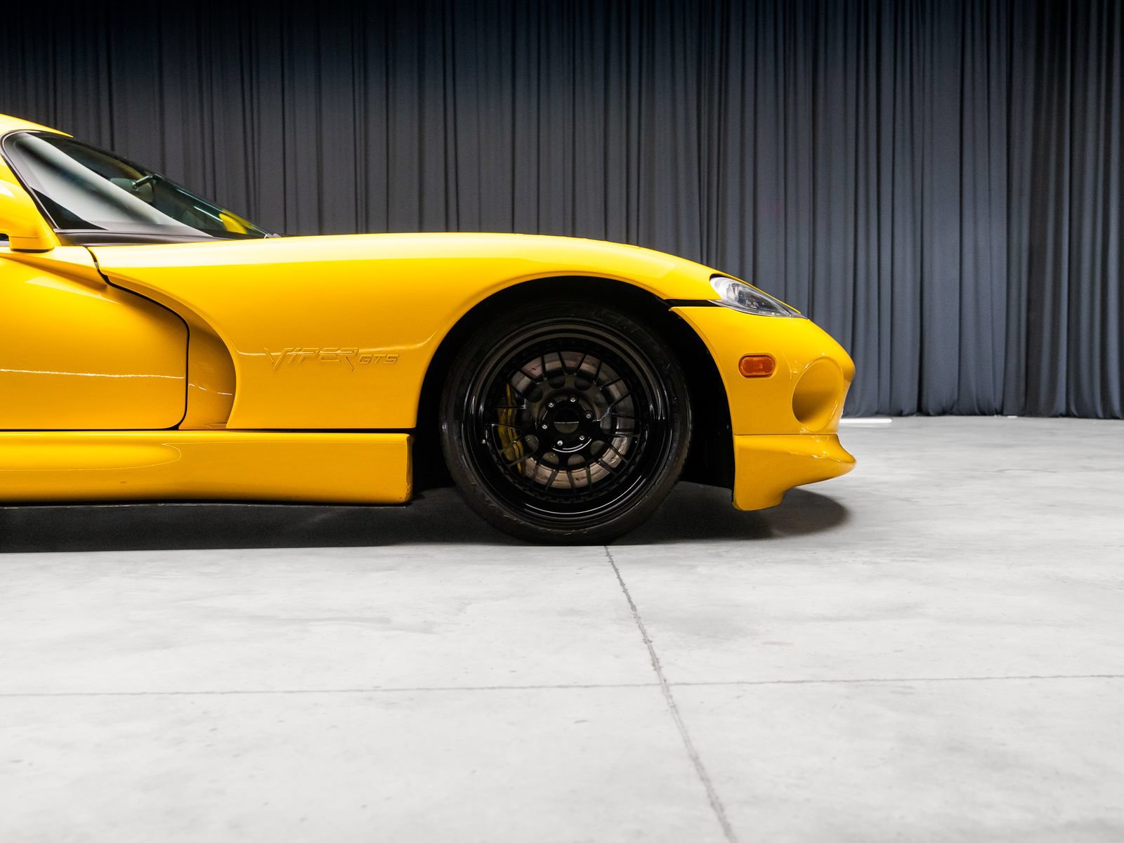 Used 2001 Dodge Viper GTS RWD image 29