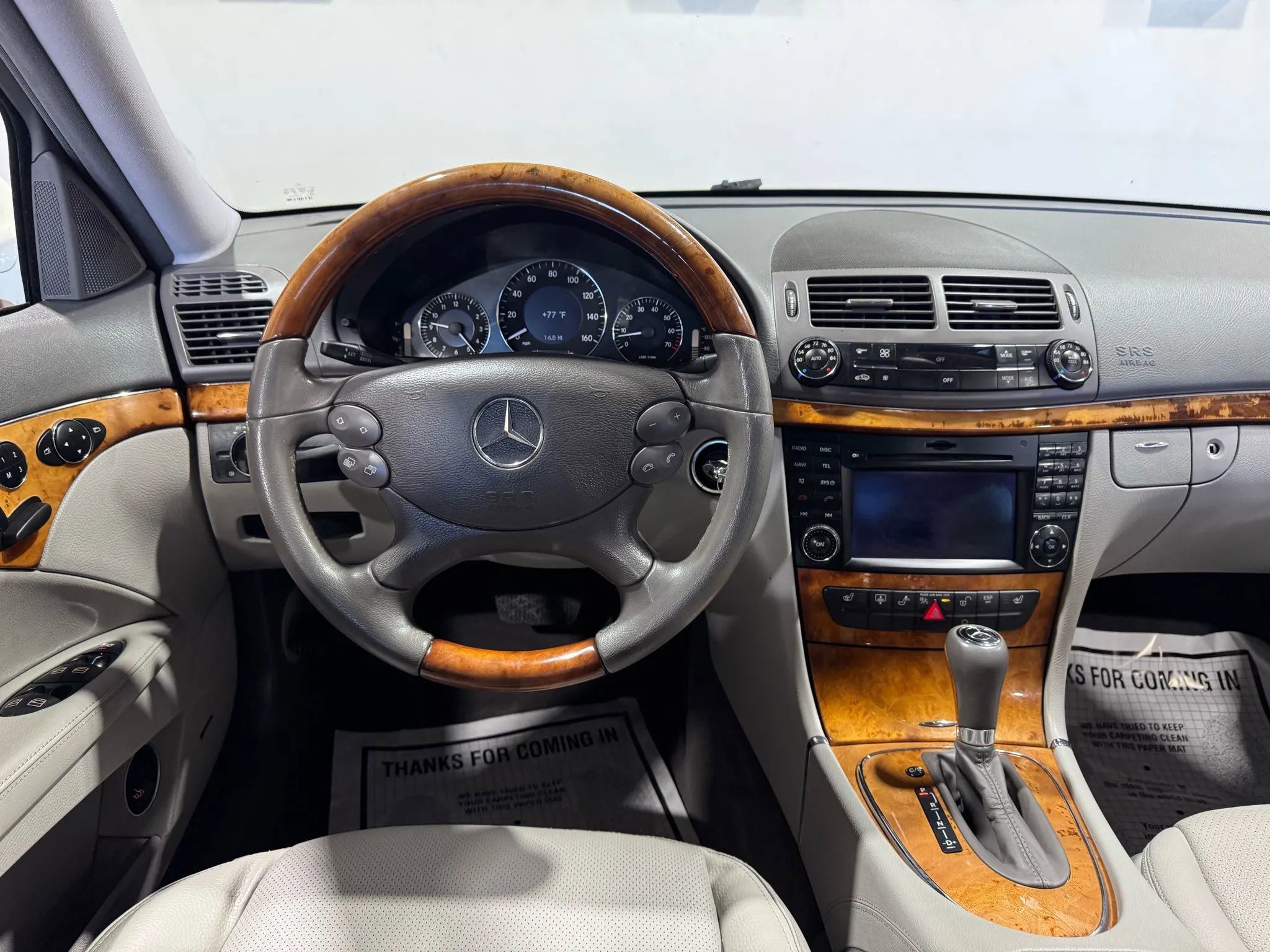 Used 2009 Mercedes-Benz E 350 Sedan image 20