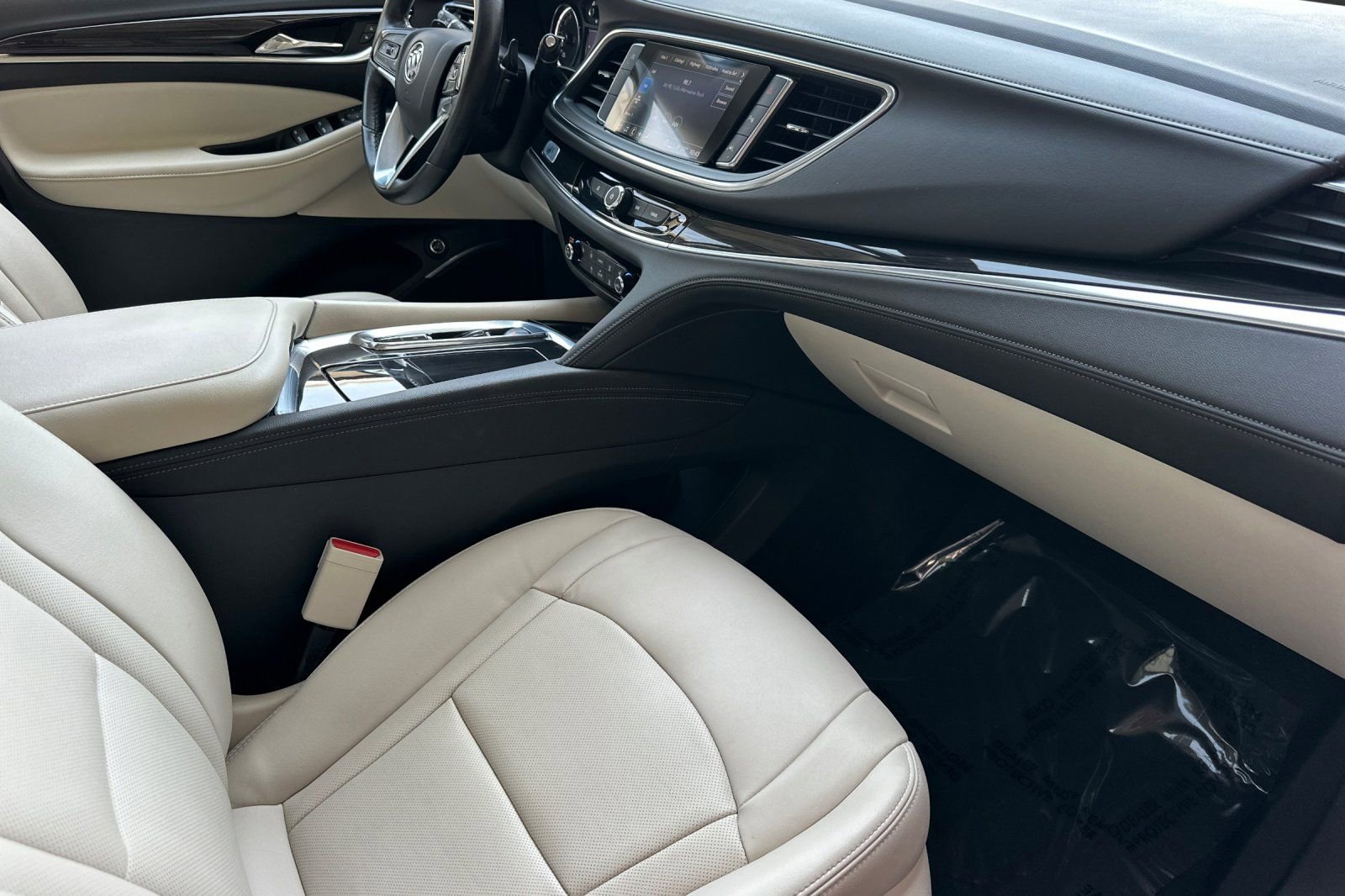 Certified 2023 Buick Enclave Essence w/ Experience Buick Package image 21