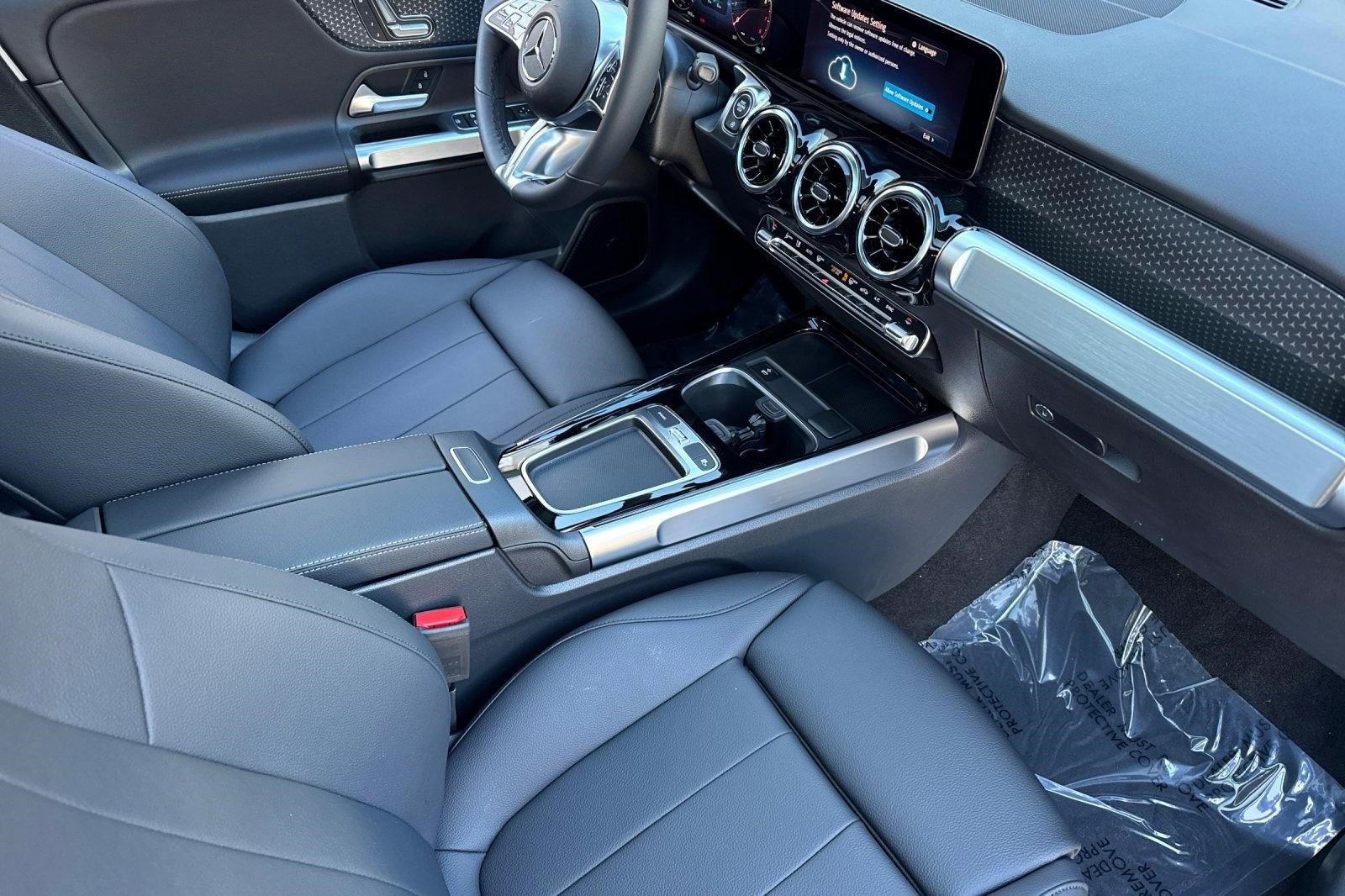 New 2026 Mercedes-Benz GLB 250 image 26