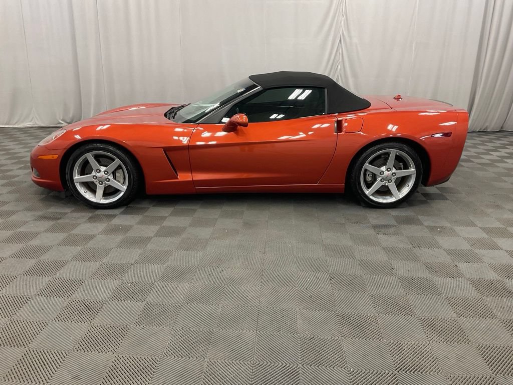 Used 2005 Chevrolet Corvette Convertible w/ Preferred Equipment Group RWD image 18