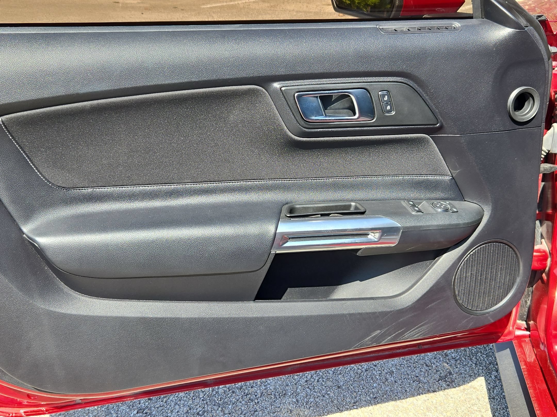 Used 2018 Ford Mustang GT RWD image 10
