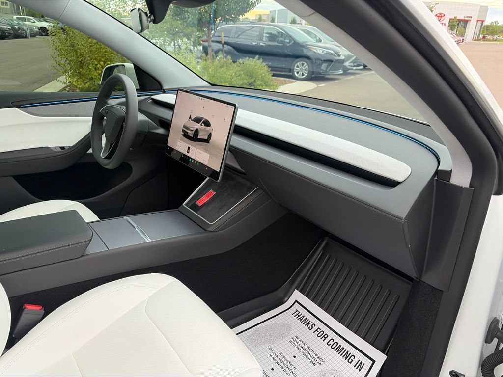 Used 2026 Tesla Model Y AWD image 14