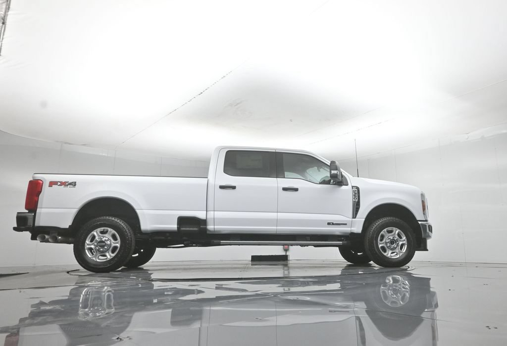 New 2026 Ford F350 XLT w/ FX4 Off-Road Package AWD/4WD image 48