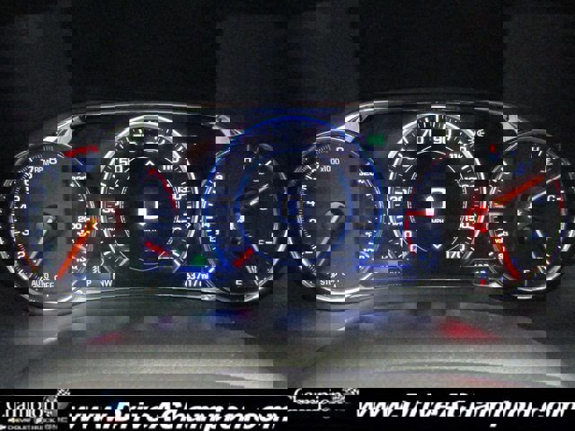 Used 2022 GMC Acadia SLT w/ Technology Package image 39