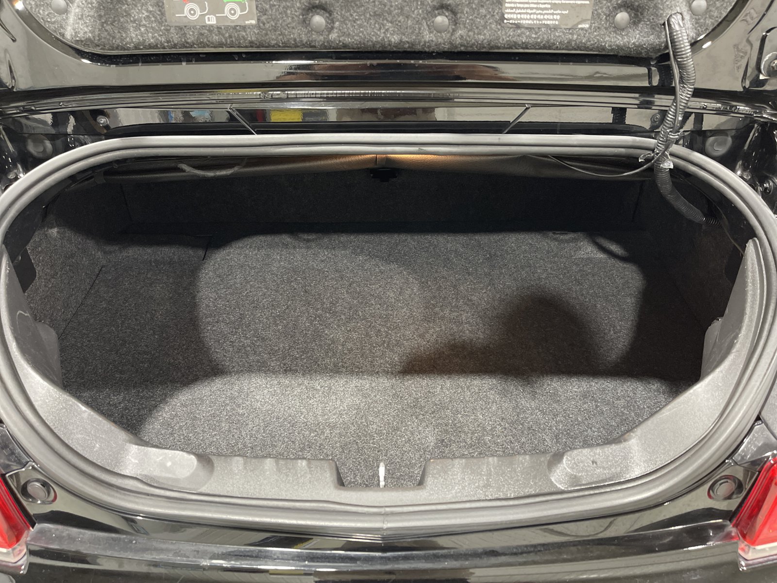 Used 2015 Chevrolet Camaro LT RWD image 20