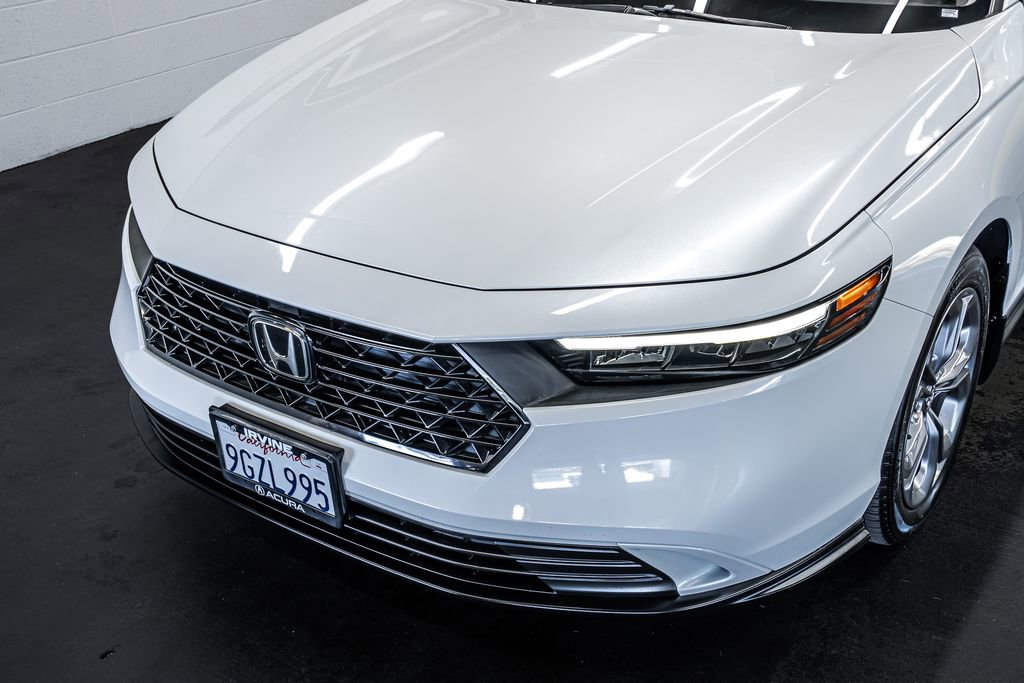 Used 2023 Honda Accord EX image 11