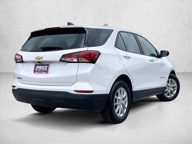 Used 2023 Chevrolet Equinox LS w/ Driver Confidence II Package FWD image 2