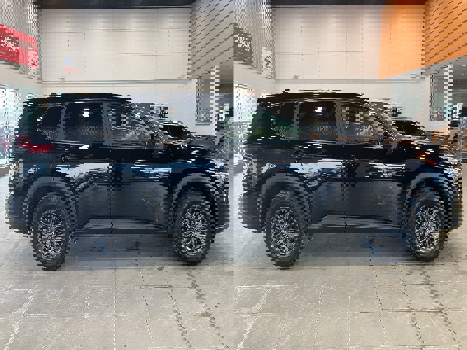 Used 2026 Nissan Rogue SV image 4