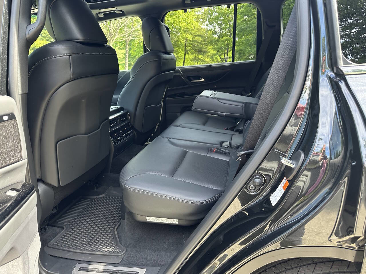 Used 2026 Lexus LX 700h Luxury AWD/4WD image 18