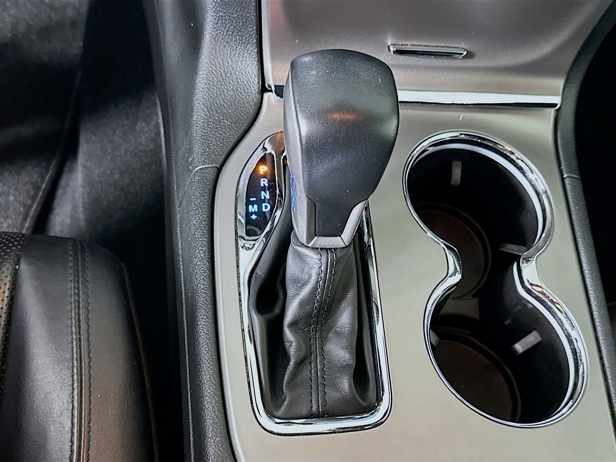 Used 2021 Jeep Grand Cherokee Limited w/ Luxury Group II image 25