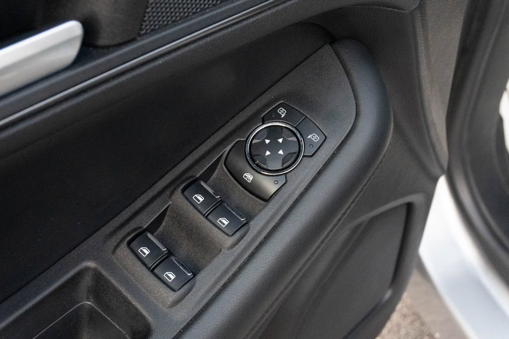 Used 2021 Ford Edge SE AWD/4WD image 15