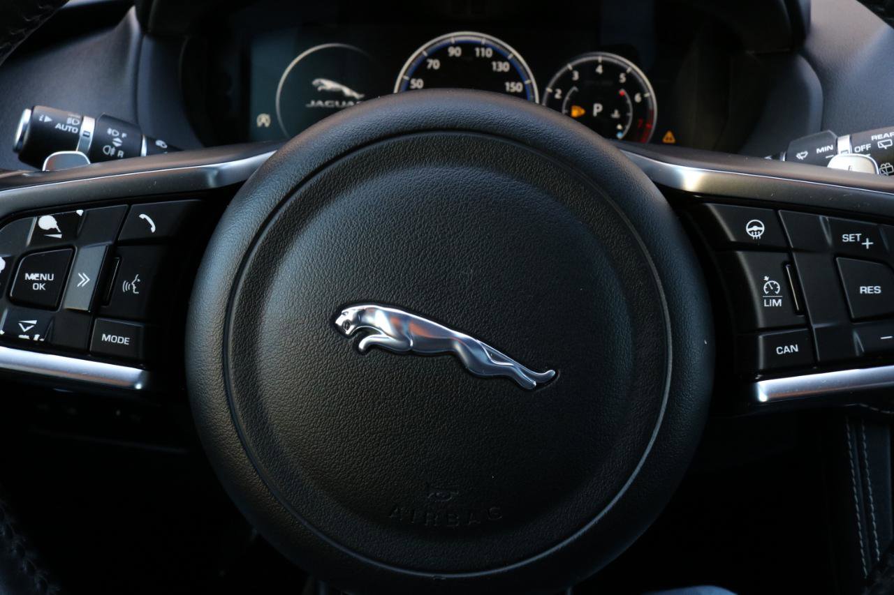 Used 2018 Jaguar F-PACE R-Sport AWD/4WD image 35