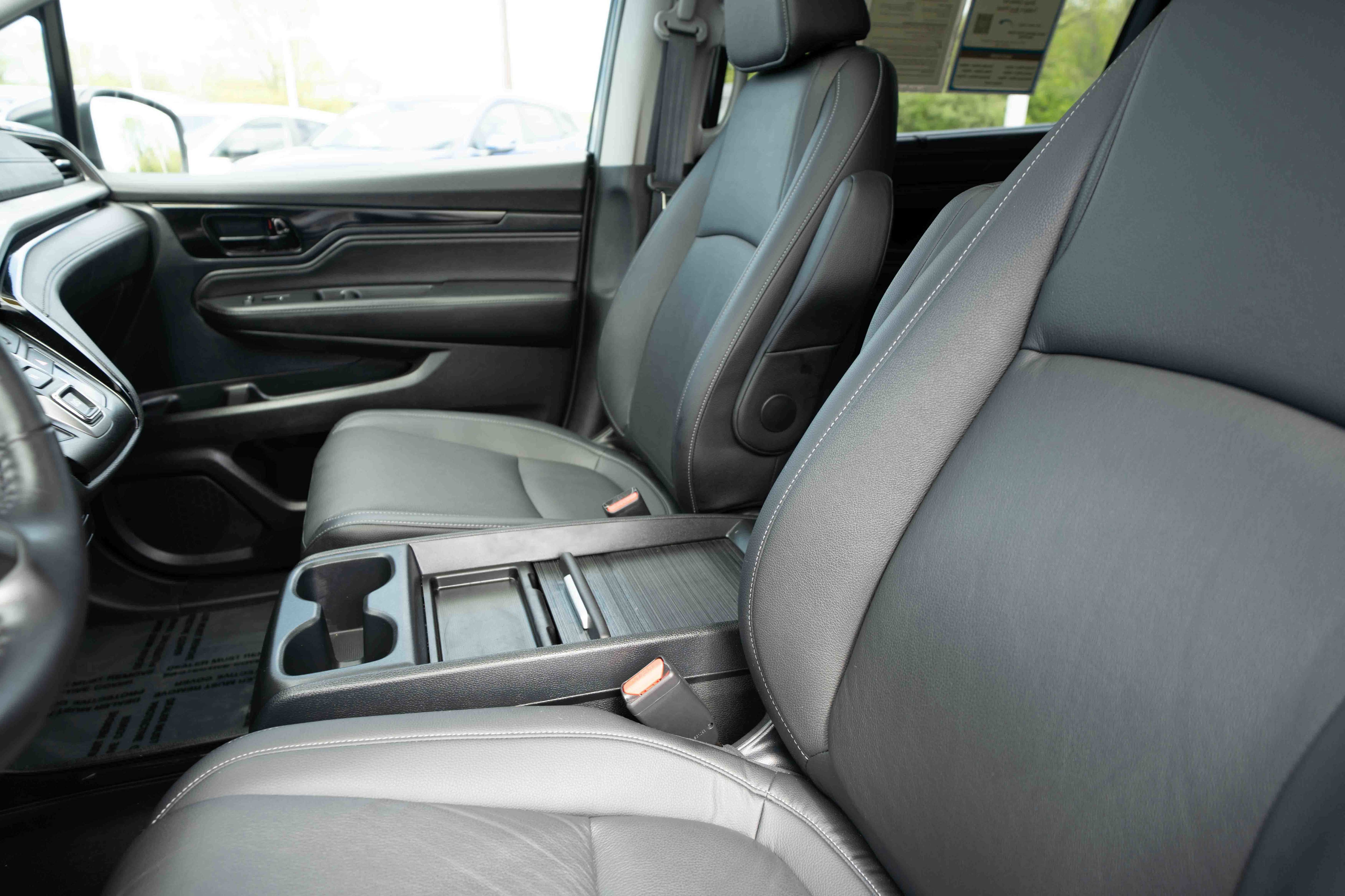 Used 2023 Honda Odyssey Touring image 10