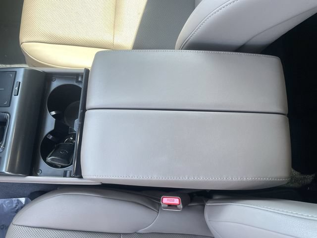 Used 2023 Lexus GX 460 Premium AWD/4WD image 28