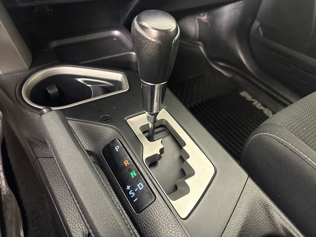 Used 2018 Toyota RAV4 XLE w/ Plus Extra Value Package AWD/4WD image 32