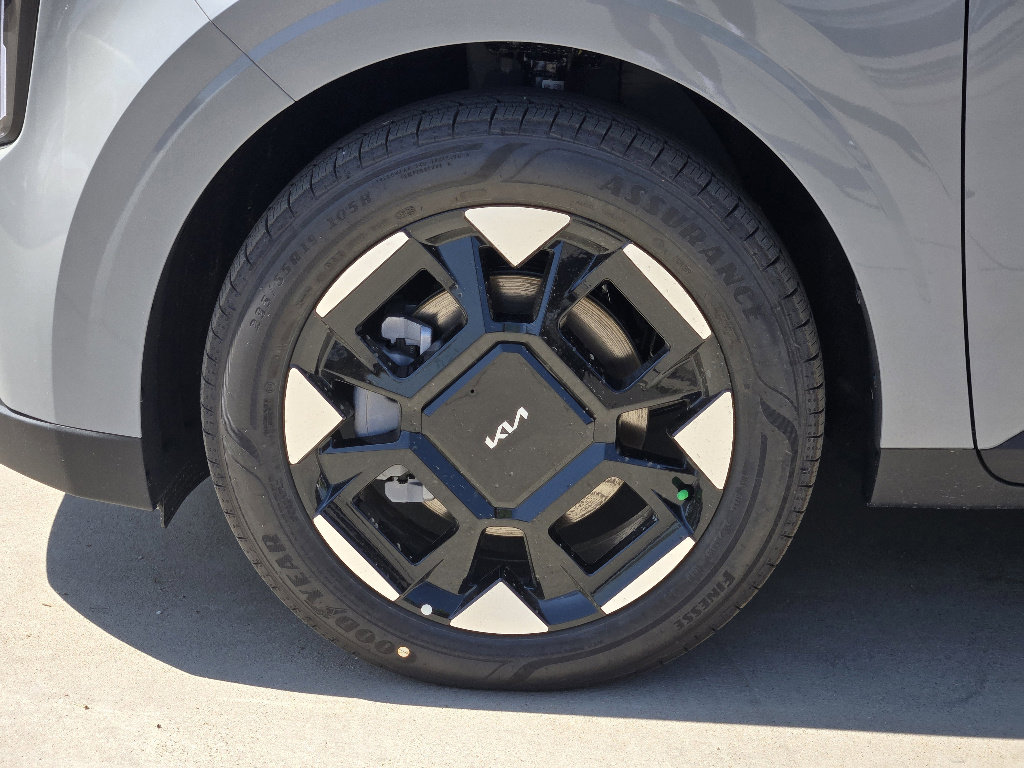 New 2026 Kia Carnival EX image 8