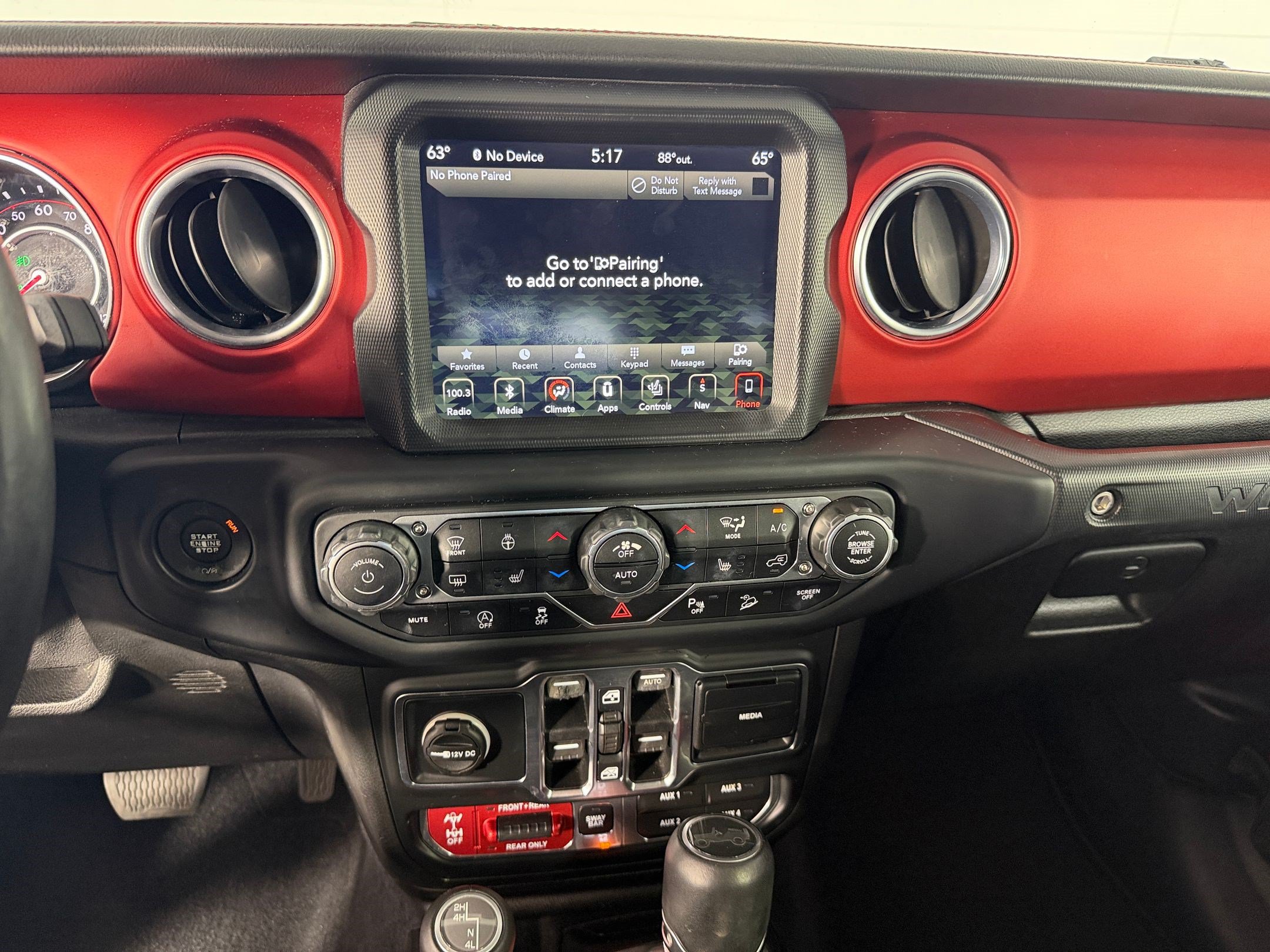 Used 2018 Jeep Wrangler Unlimited Rubicon AWD/4WD image 23