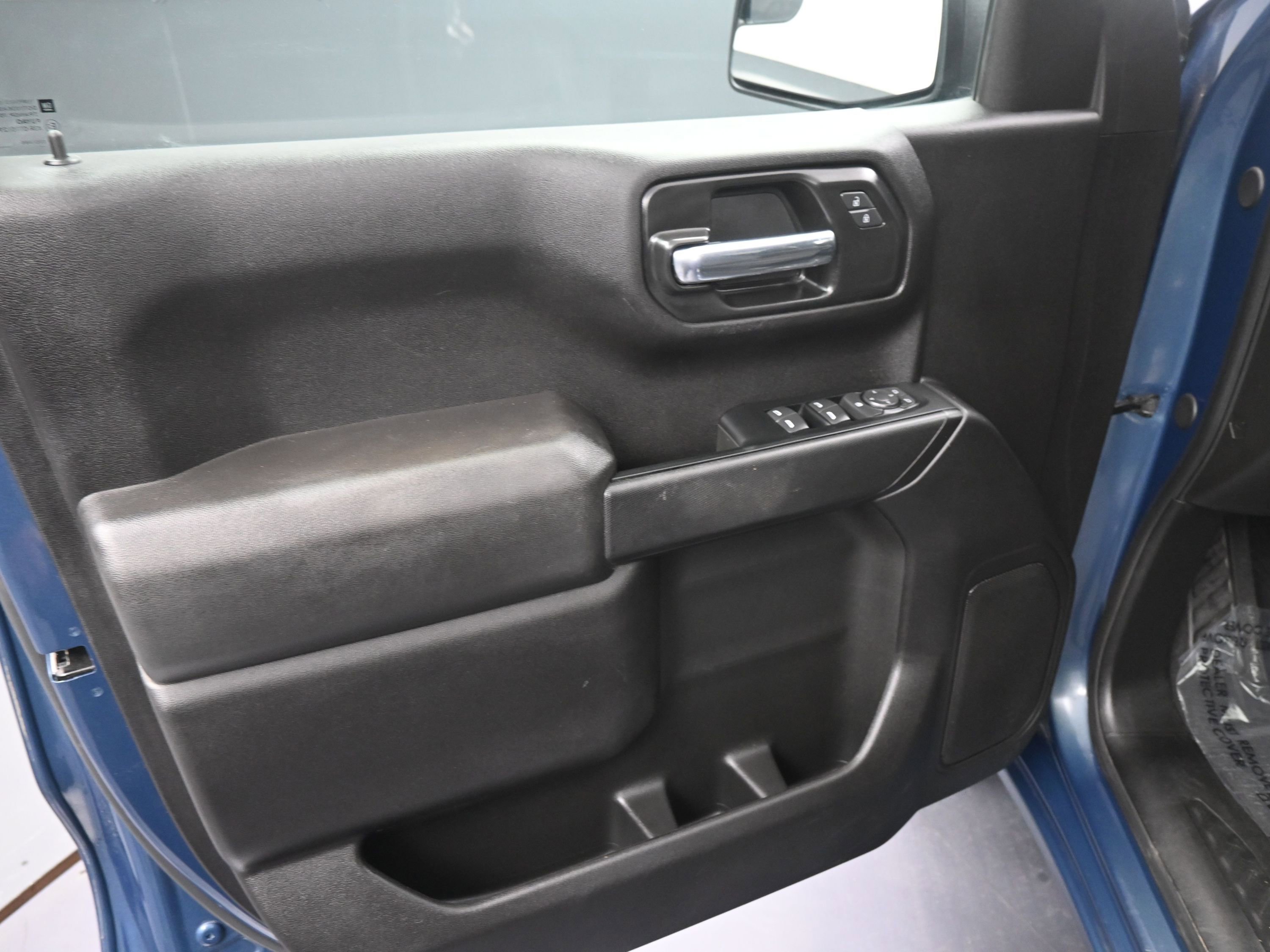 Certified 2024 Chevrolet Silverado 1500 Custom image 13