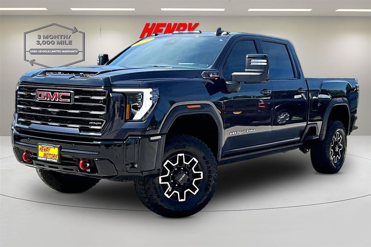 Used 2025 GMC Sierra 2500 AT4X AWD/4WD image 3