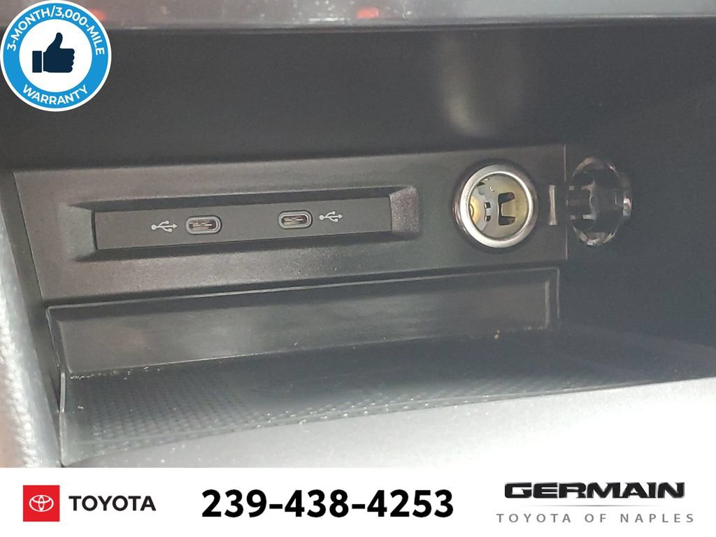 Used 2022 Volkswagen Tiguan SEL R-Line AWD/4WD image 31