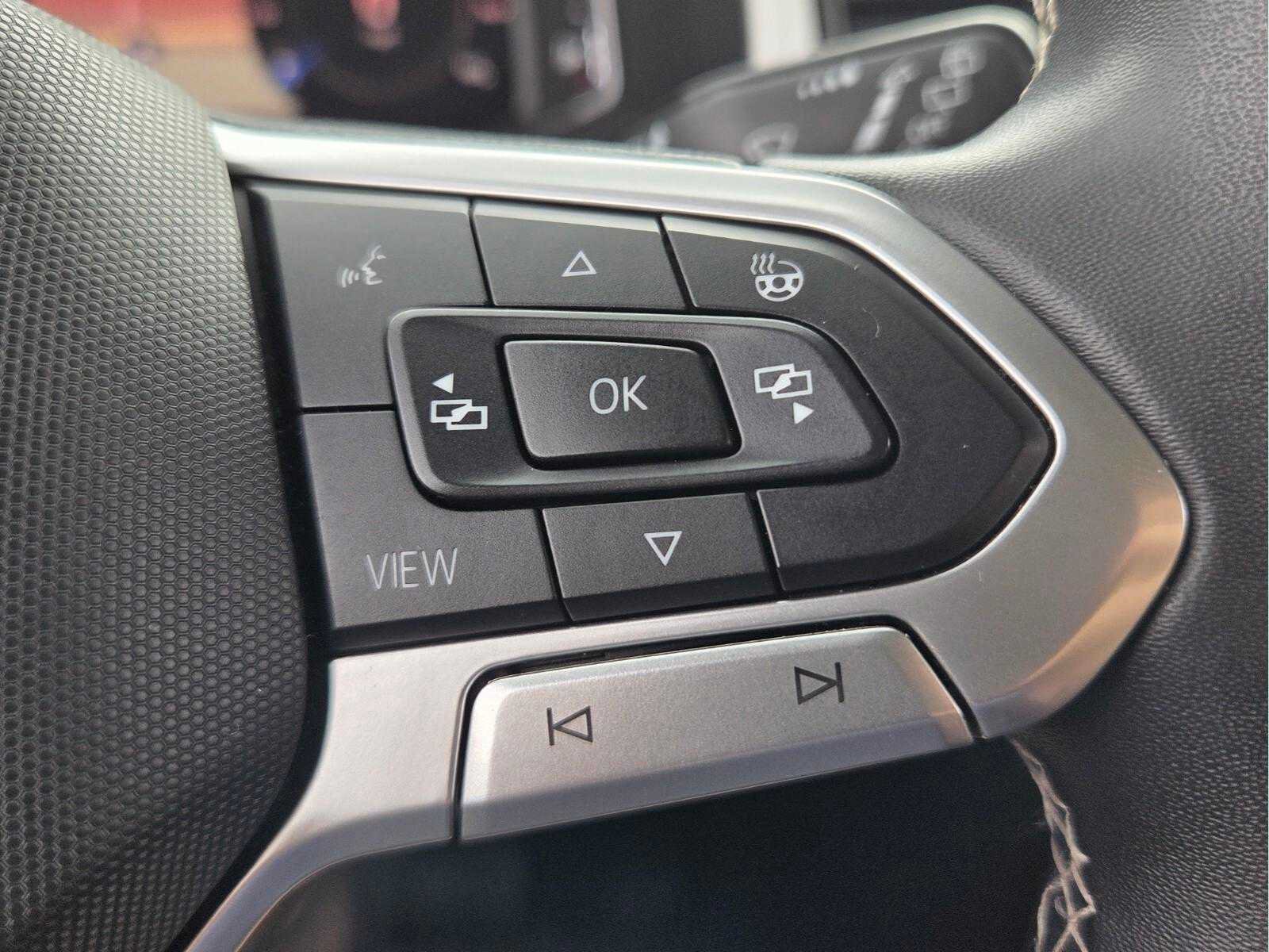 Used 2022 Volkswagen Atlas SEL AWD/4WD image 30