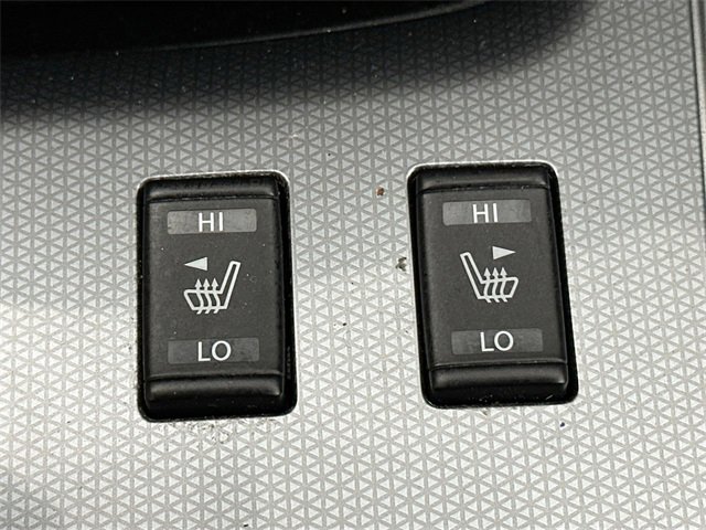 Used 2018 Nissan Pathfinder SL image 18