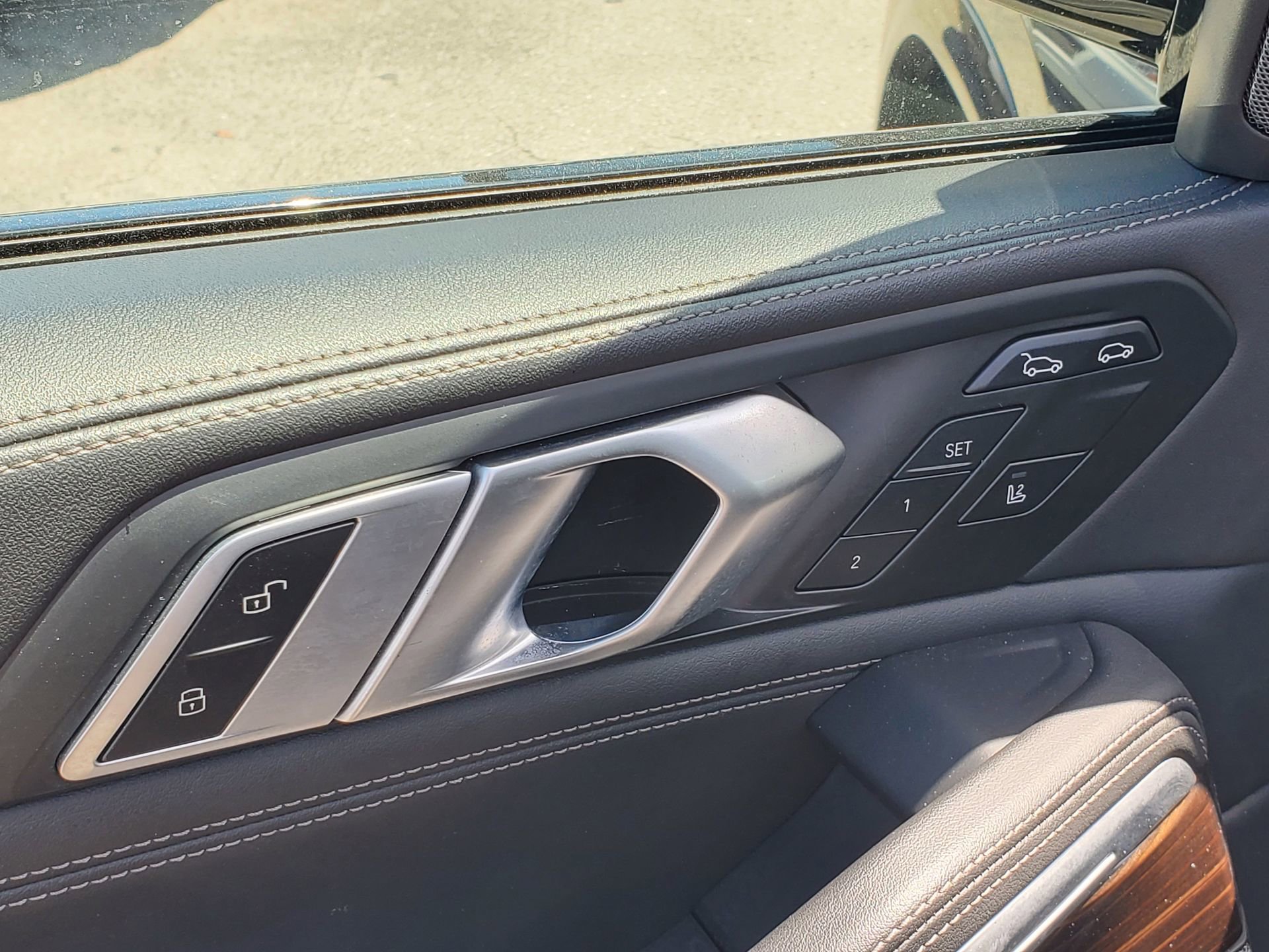 Used 2025 BMW X6 xDrive40i image 19