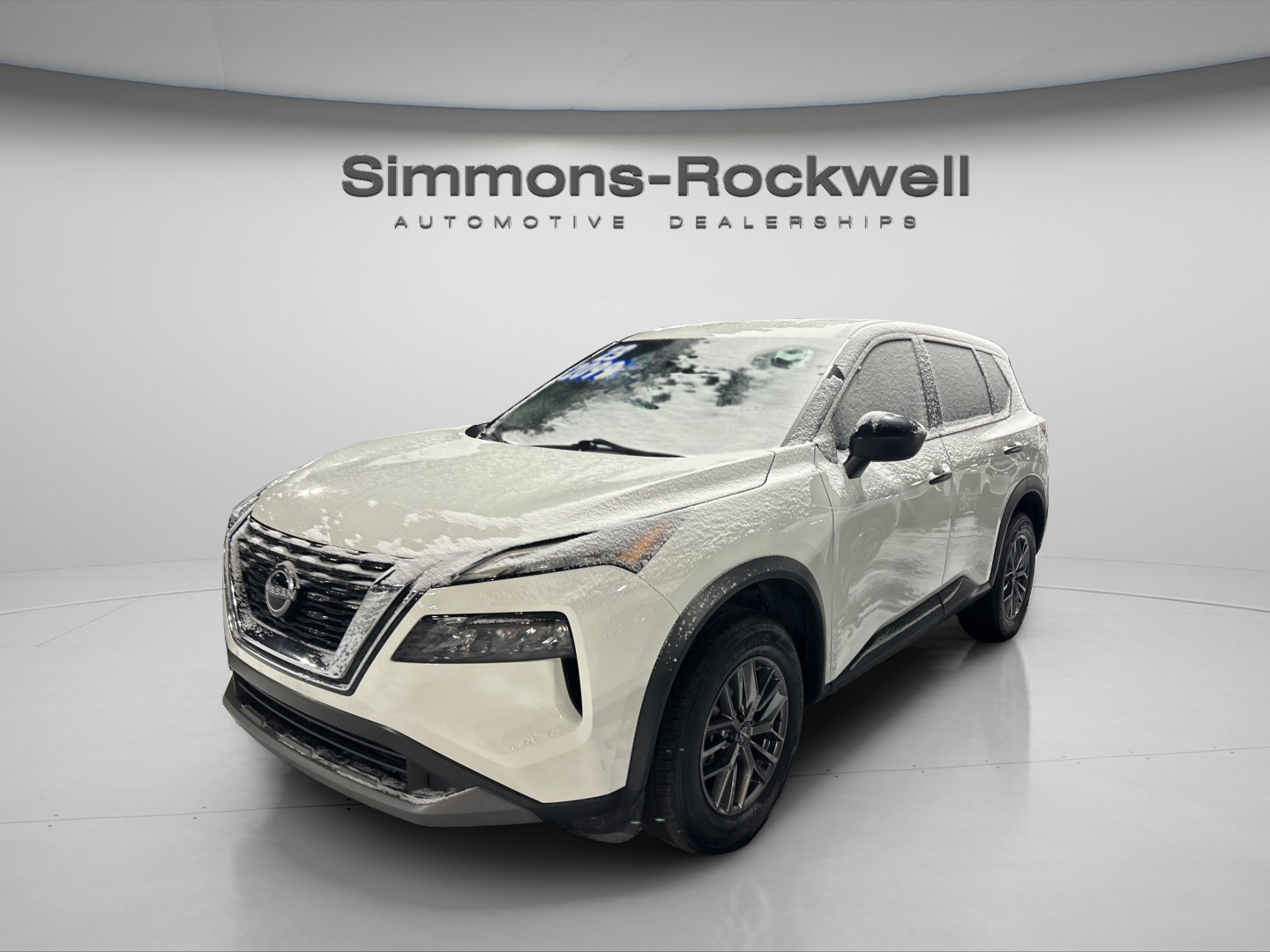 Used 2023 Nissan Rogue S image 4
