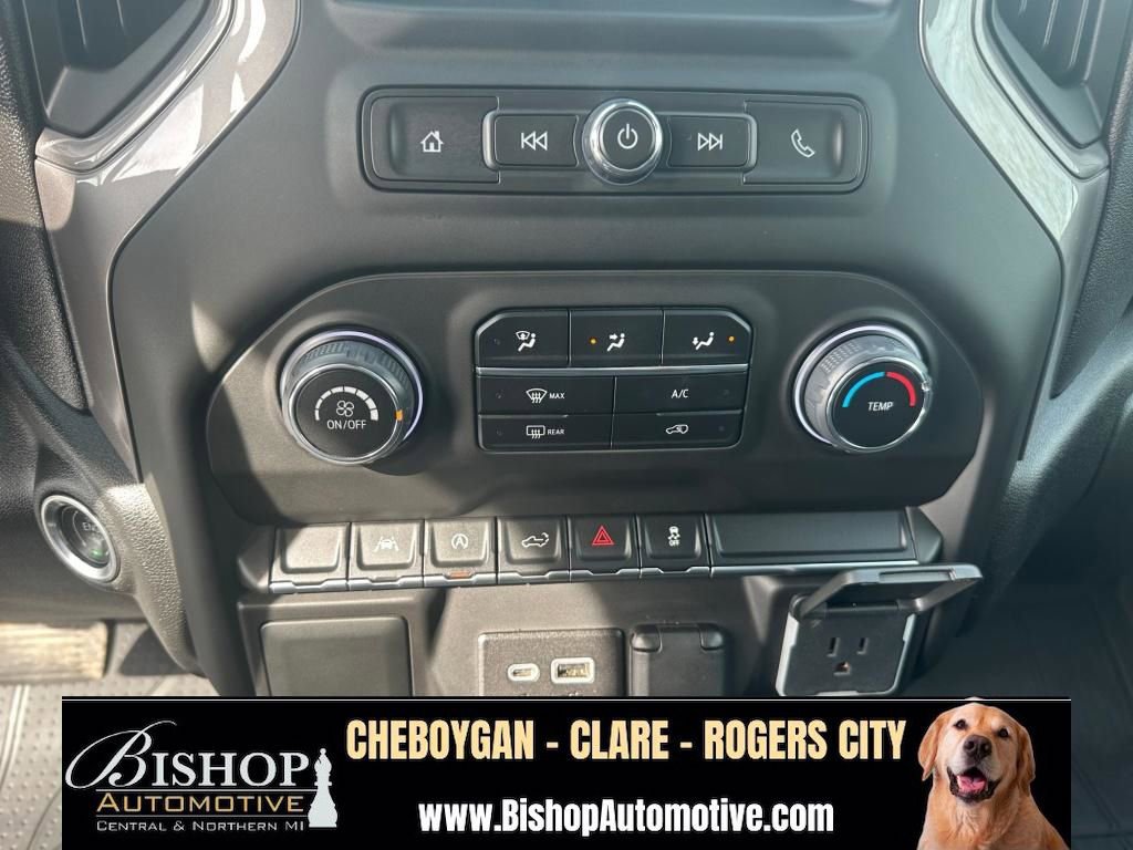Used 2023 Chevrolet Silverado 1500 Custom AWD/4WD image 28