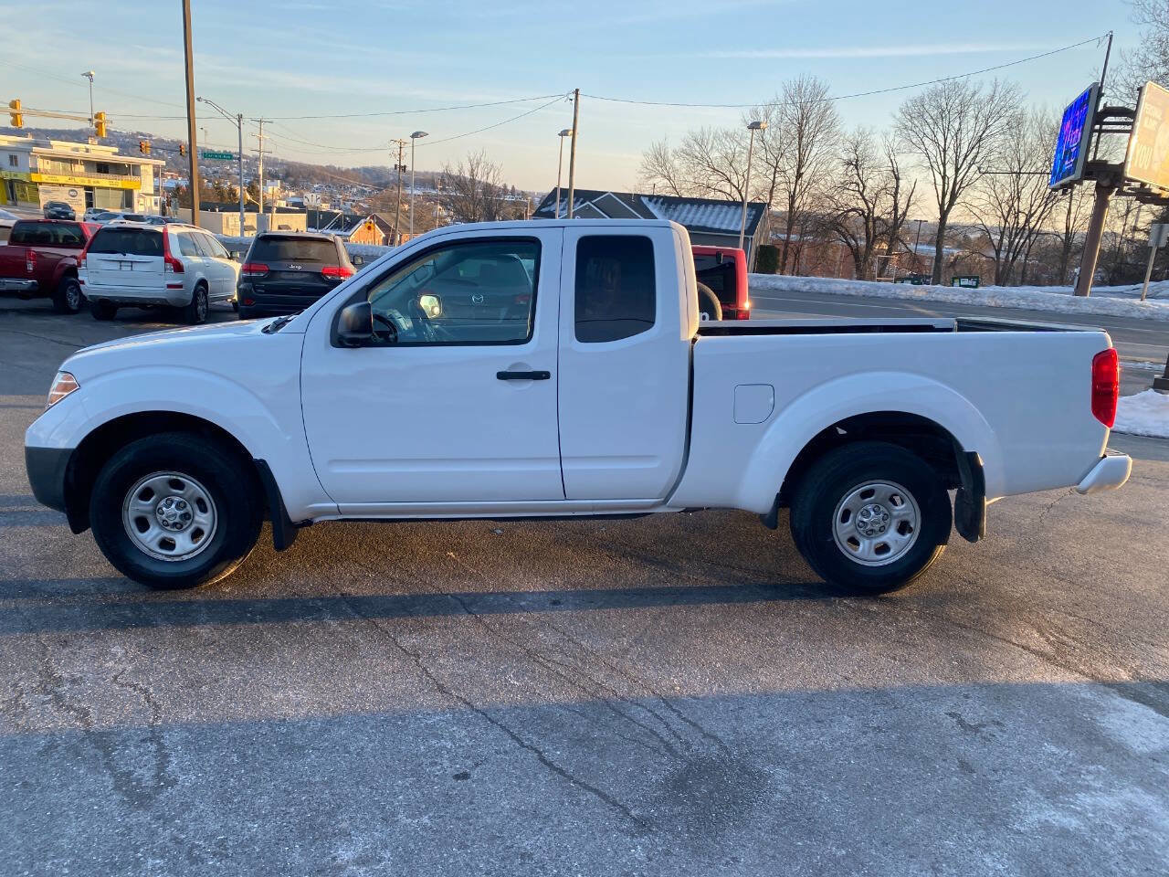 Used 2018 Nissan Frontier S image 6
