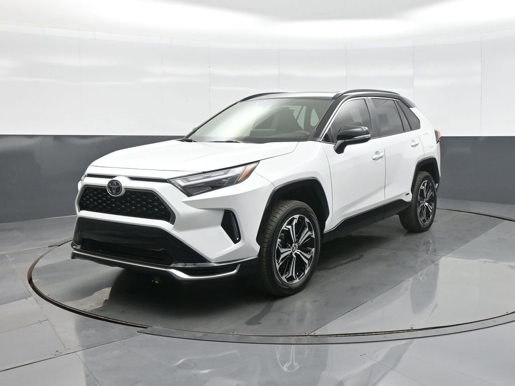 Certified 2025 Toyota RAV4 XSE w/ Weather Package AWD/4WD image 5